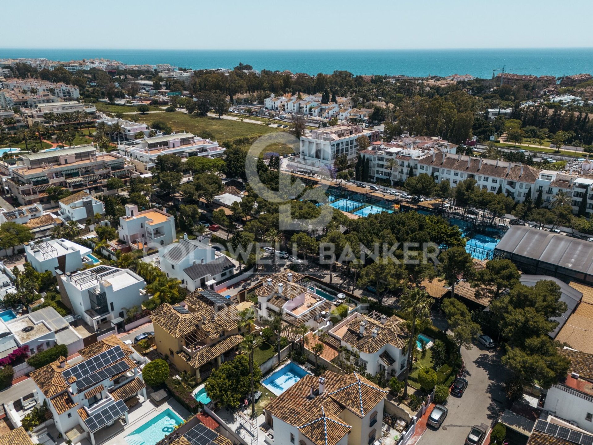 Villa i Marbella, Malaga, Spanien 6 sovrum, 315 kvm. Nr. 178982