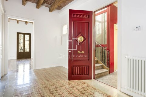 Huoneisto myytävänä Barcelona, Espanja, 2 makuuhuonetta, 109 m2 No. 192691 - kuva 19