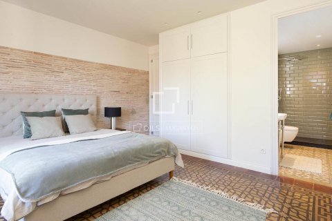 Huoneisto myytävänä Barcelona, Espanja, 2 makuuhuonetta, 109 m2 No. 192691 - kuva 13