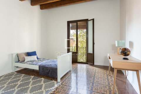 Huoneisto myytävänä Barcelona, Espanja, 2 makuuhuonetta, 109 m2 No. 192691 - kuva 14