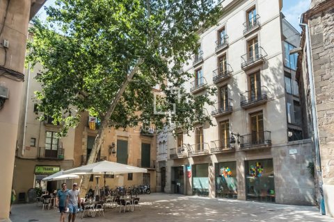 Huoneisto myytävänä Barcelona, Espanja, 2 makuuhuonetta, 109 m2 No. 192691 - kuva 22