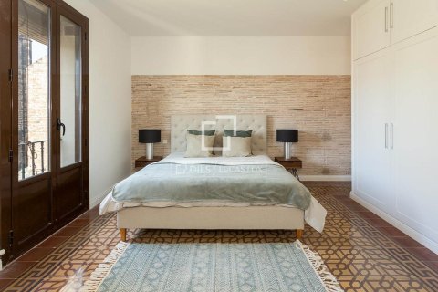 Huoneisto myytävänä Barcelona, Espanja, 2 makuuhuonetta, 109 m2 No. 192691 - kuva 12