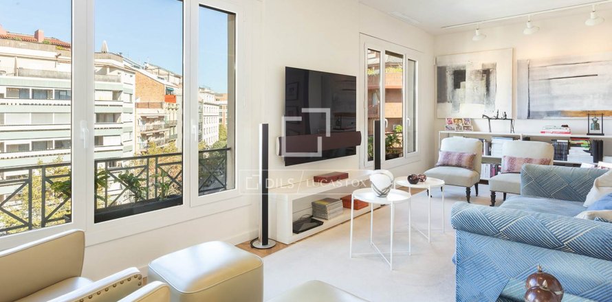 Huoneisto Barcelona, Espanja 3 makuuhuonetta, 125 m2 No. 192693
