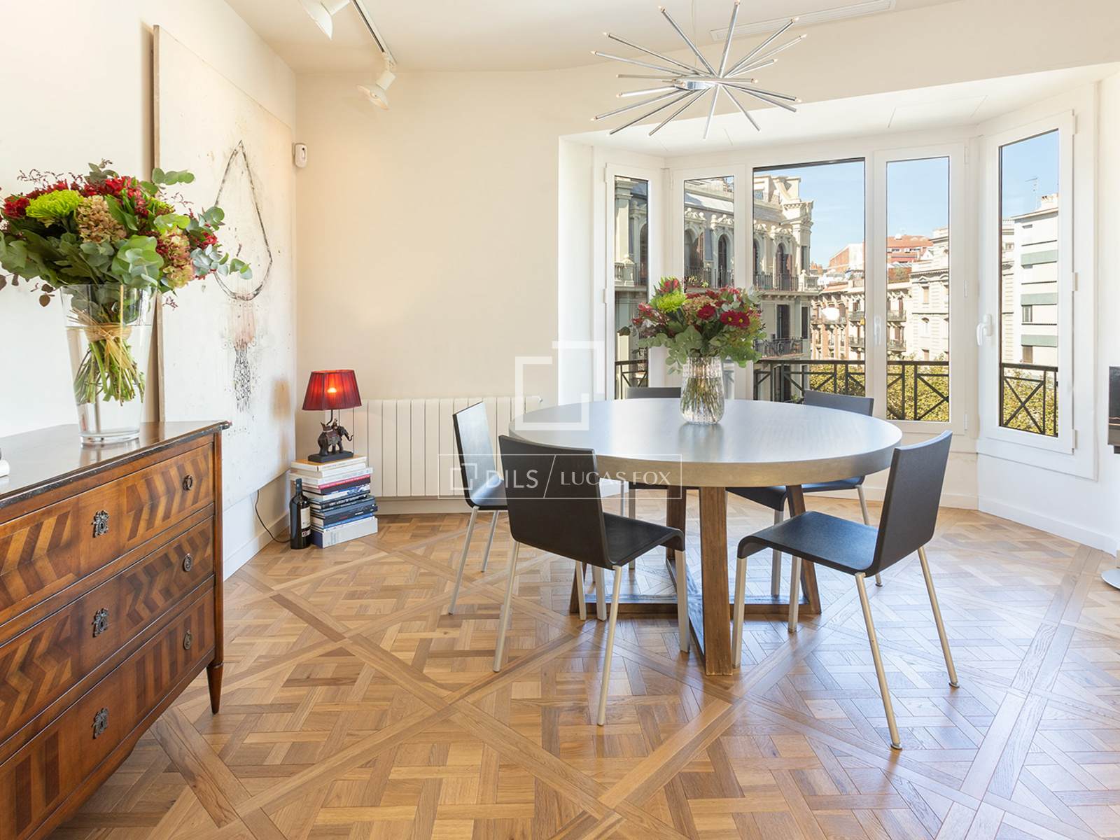 Huoneisto Barcelona, Espanja 3 makuuhuonetta, 125 m2 No. 192693