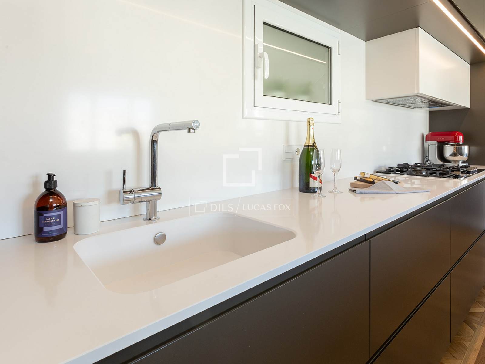 Huoneisto Barcelona, Espanja 3 makuuhuonetta, 125 m2 No. 192693