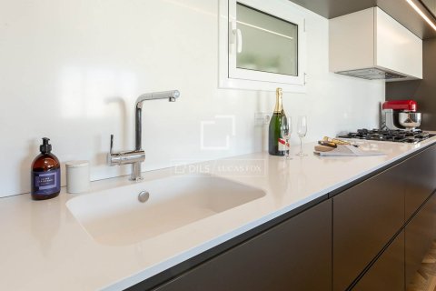Huoneisto myytävänä Barcelona, Espanja, 3 makuuhuonetta, 125 m2 No. 192693 - kuva 13