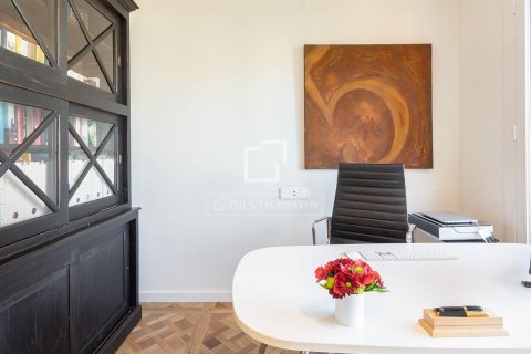 Huoneisto myytävänä Barcelona, Espanja, 3 makuuhuonetta, 125 m2 No. 192693 - kuva 24