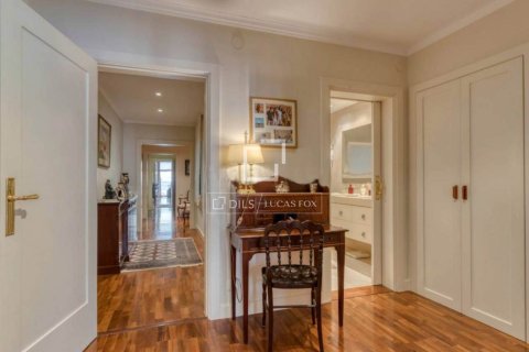 Apartamento en venta en Barcelona, España 5 dormitorios, 207 m2 No. 192690 - foto 10