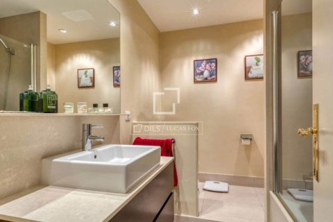 Apartamento en venta en Barcelona, España 5 dormitorios, 207 m2 No. 192690 - foto 17