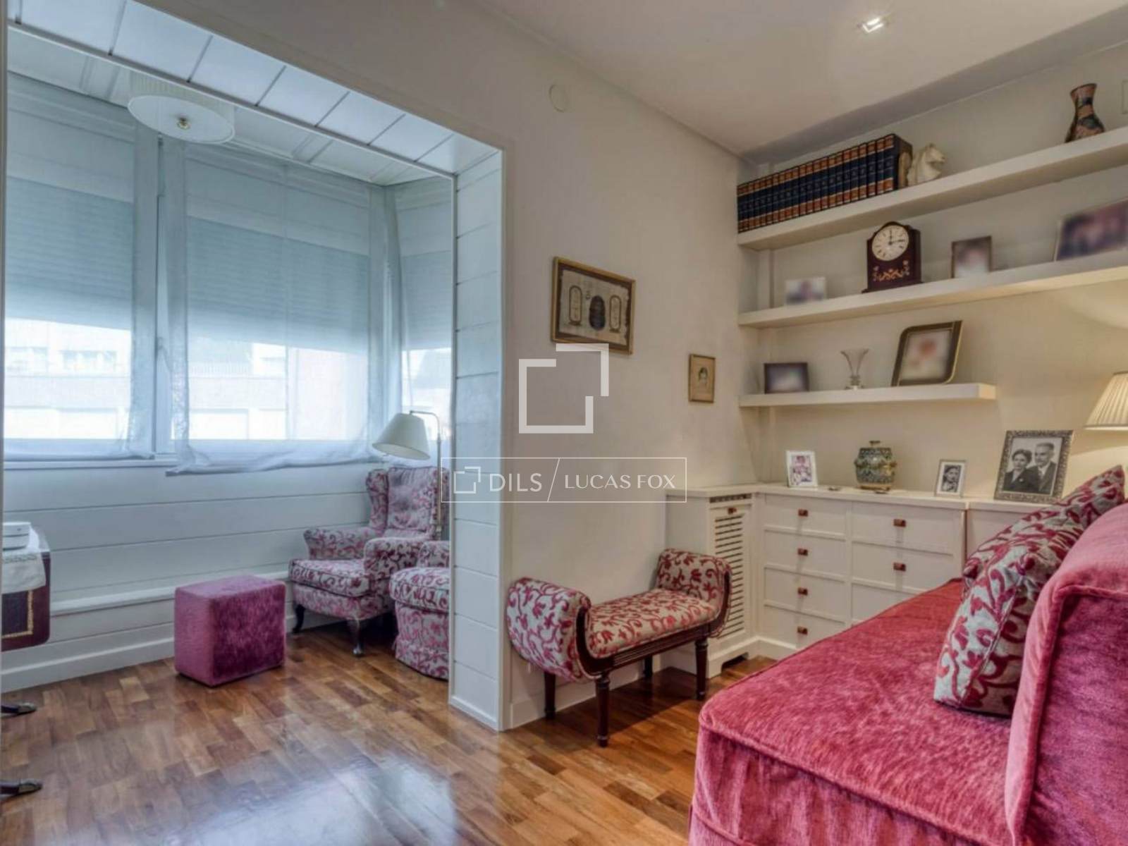 Apartment in Barcelona, Spain 5 bedrooms, 207 sq.m. No. 192690