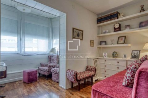 Apartamento en venta en Barcelona, España 5 dormitorios, 207 m2 No. 192690 - foto 9