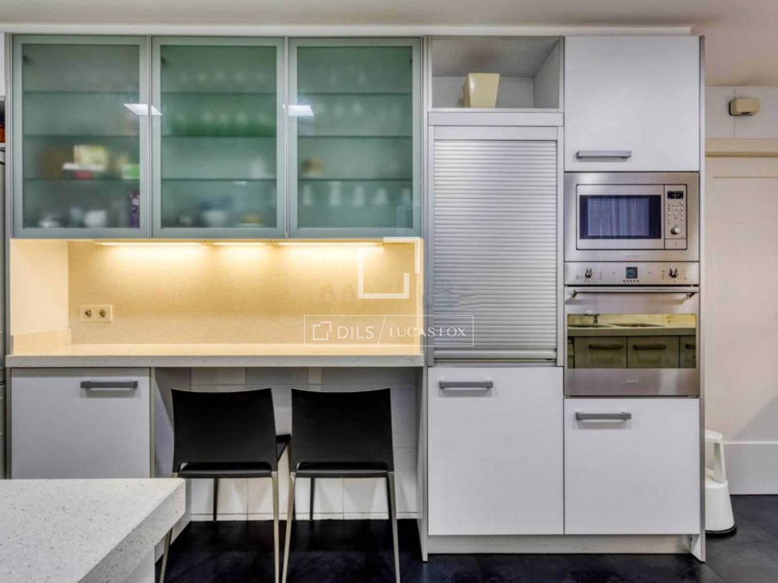 Apartment in Barcelona, Spain 5 bedrooms, 207 sq.m. No. 192690