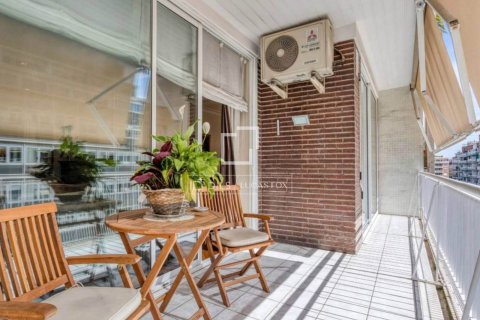 Apartamento en venta en Barcelona, España 5 dormitorios, 207 m2 No. 192690 - foto 4