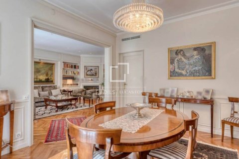 Apartamento en venta en Barcelona, España 5 dormitorios, 207 m2 No. 192690 - foto 15