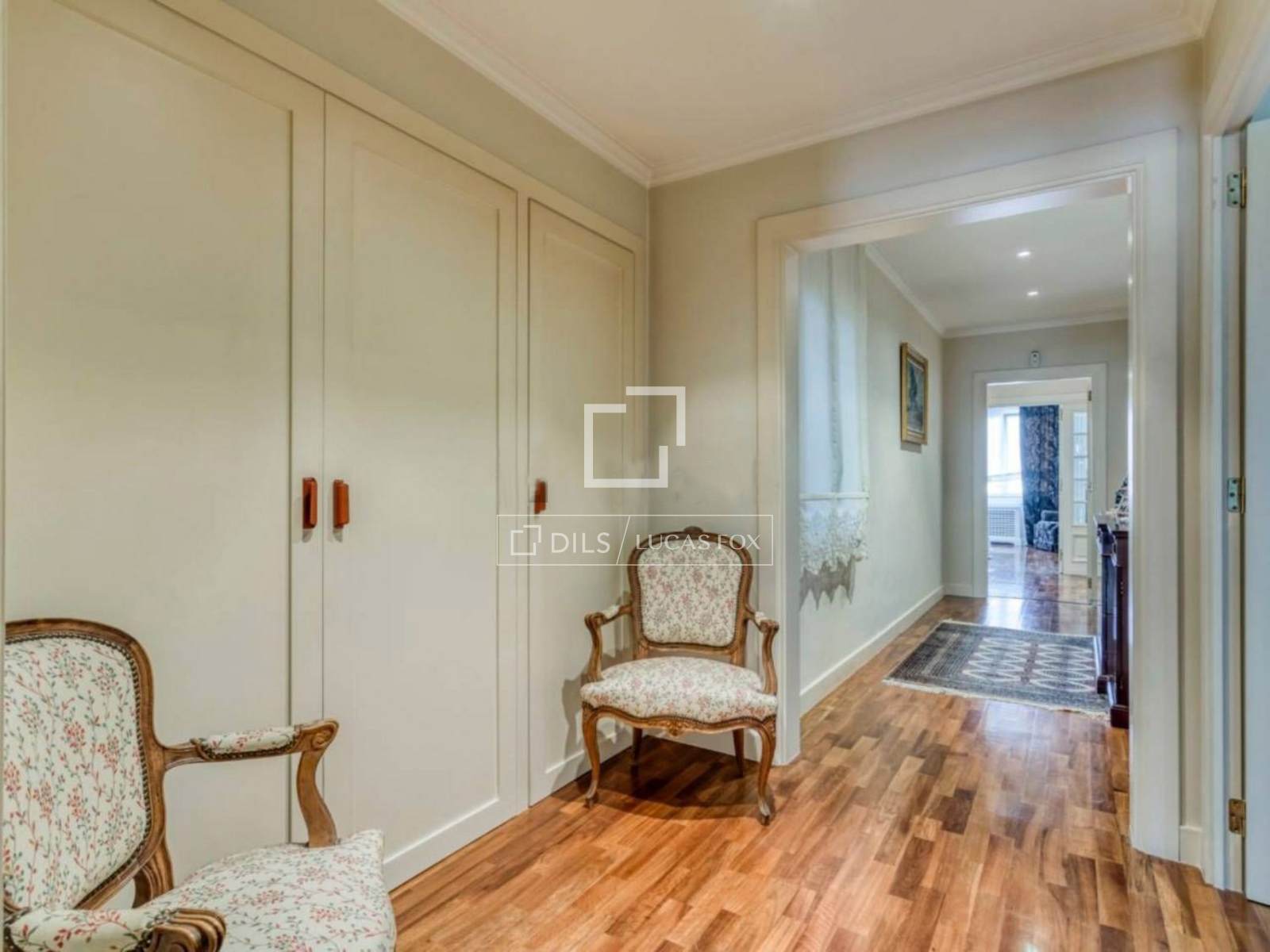 Apartment in Barcelona, Spain 5 bedrooms, 207 sq.m. No. 192690