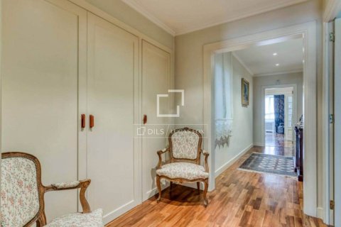 Apartamento en venta en Barcelona, España 5 dormitorios, 207 m2 No. 192690 - foto 7