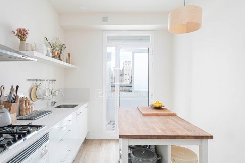 Apartamento en venta en Barcelona, España 2 dormitorios, 81 m2 No. 192688 - foto 16