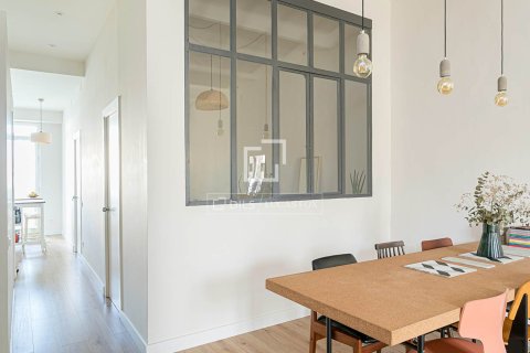 Apartamento en venta en Barcelona, España 2 dormitorios, 81 m2 No. 192688 - foto 9