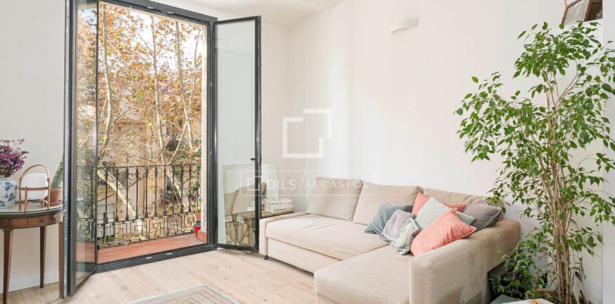 Apartamento en Barcelona, España 2 dormitorios, 81 m2 No. 192688