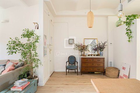 Apartamento en venta en Barcelona, España 2 dormitorios, 81 m2 No. 192688 - foto 5