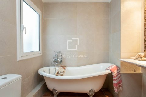 Apartamento en venta en Barcelona, España 2 dormitorios, 54 m2 No. 192687 - foto 14