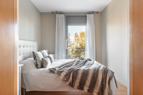 Apartamento en venta en Barcelona, España 4 dormitorios, 96 m2 No. 192689 - foto 4