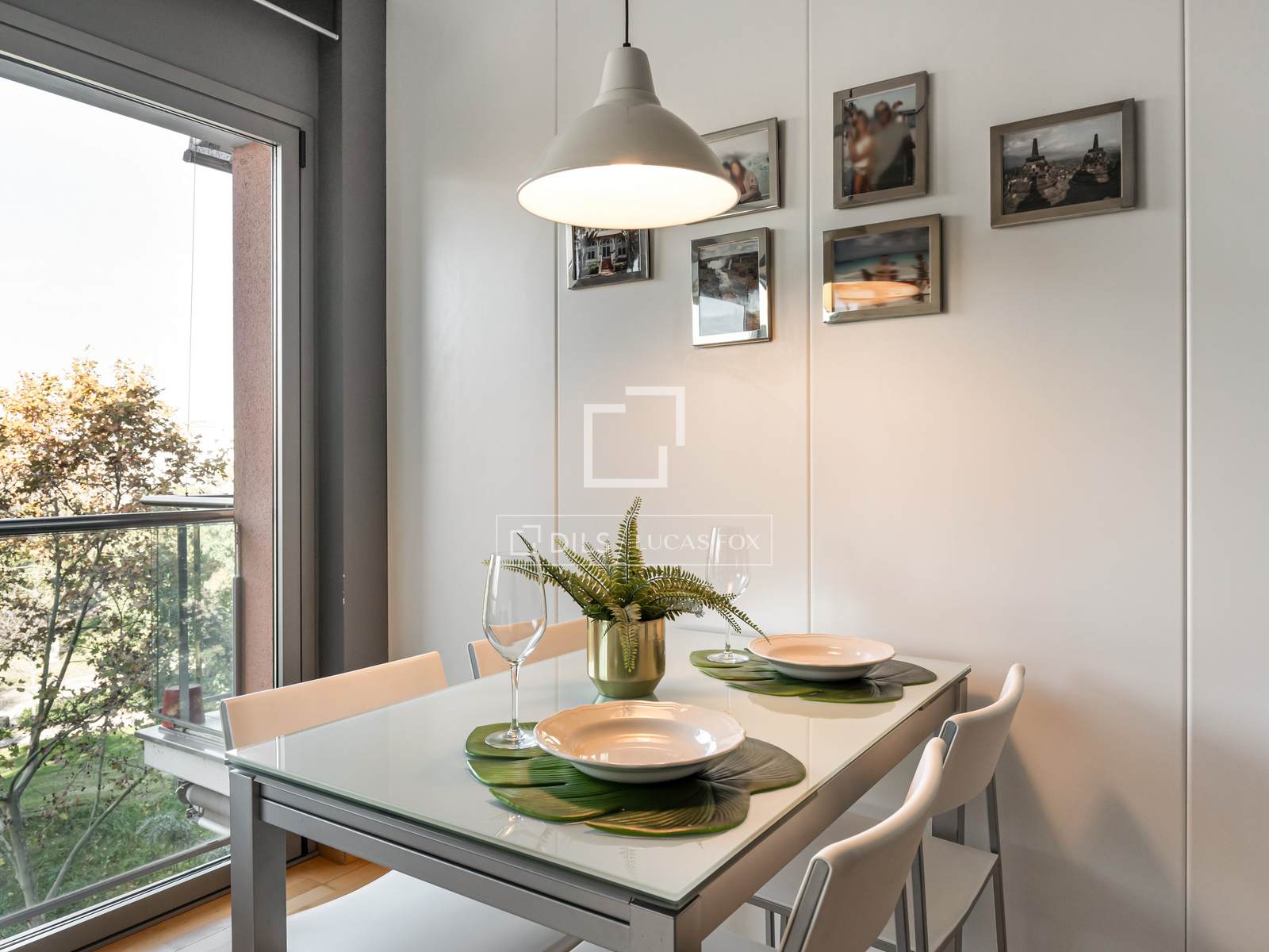 Apartment in Barcelona, Spain 4 bedrooms, 96 sq.m. No. 192689