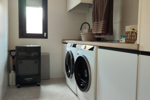 Villa à vendre à Pinoso, Alicante, Espagne, 3 chambres, 127 m2 No. 142120 - photo 14