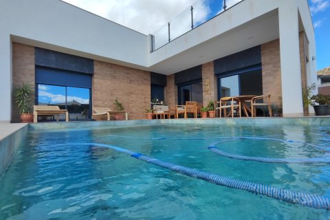 Villa à vendre à Pinoso, Alicante, Espagne, 3 chambres, 127 m2 No. 142120 - photo 2