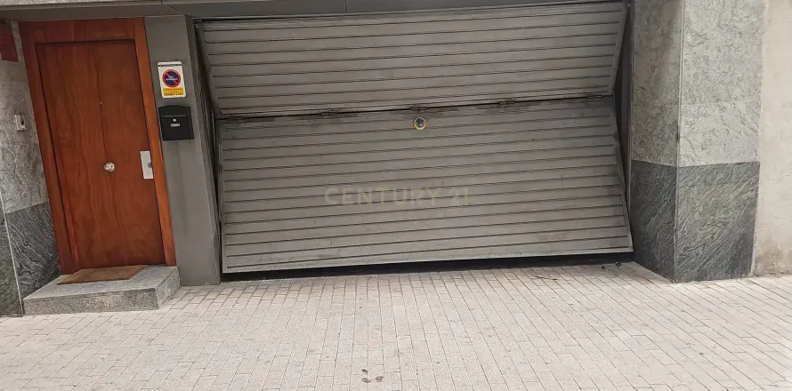 Garage a Montcada i Reixac, Barcelona, Spagna 33 mq. N° 191196