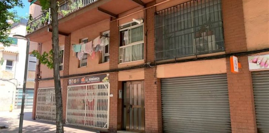 Apartamento en Sabadell, Barcelona, España 4 dormitorios, 93 m2 No. 191192