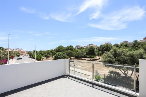 Villa en venta en La Zenia, Alicante, España 3 dormitorios, 72 m2 No. 146140 - foto 26