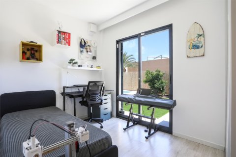 Villa en venta en La Zenia, Alicante, España 3 dormitorios, 72 m2 No. 146140 - foto 23