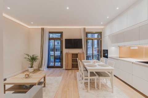 Lägenhet till salu i Barcelona, Spanien 3 sovrum, 60 kvm. Nr. 160718 - foto 29