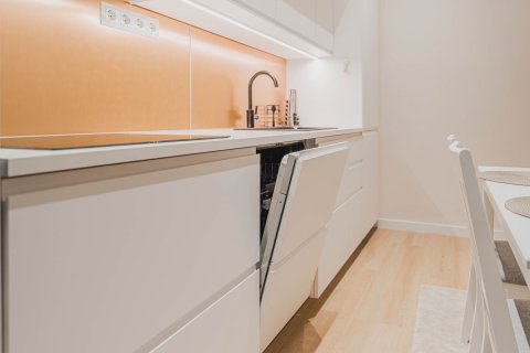 Lägenhet till salu i Barcelona, Spanien 3 sovrum, 60 kvm. Nr. 160718 - foto 14