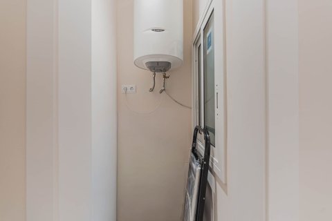 Lägenhet till salu i Barcelona, Spanien 3 sovrum, 60 kvm. Nr. 160718 - foto 28