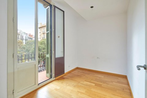 Продажа квартиры в Барселона, Испания 2 спальни, 80м2 №160719 - фото 11