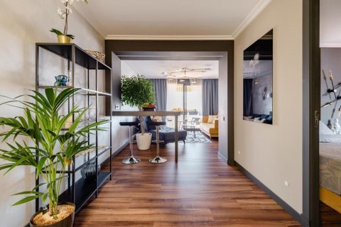 Huoneisto myytävänä Barcelona, Espanja, 2 makuuhuonetta, 83 m2 No. 160721 - kuva 2