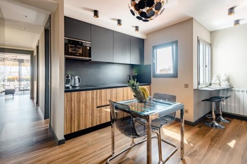 Huoneisto myytävänä Barcelona, Espanja, 2 makuuhuonetta, 83 m2 No. 160721 - kuva 13