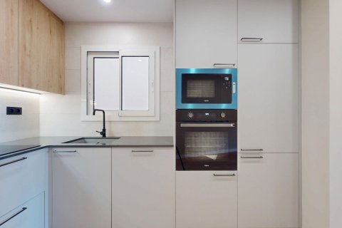 Dzīvoklis pārdošanā Barcelona, Spānijā 4 istabas, 110 m2 Nr. 160724 - attēls 7