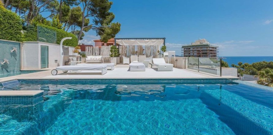 Hus i Calonge, Girona, Spanien 5 sovrum, 532 kvm. Nr. 160723