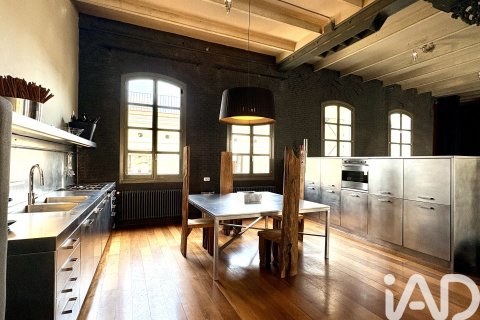 Kattohuoneisto vuokrattavana Barcelona, Espanja, 2 makuuhuonetta, 293 m2 No. 172098 - kuva 7