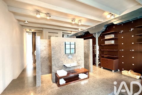 Kattohuoneisto vuokrattavana Barcelona, Espanja, 2 makuuhuonetta, 293 m2 No. 172098 - kuva 20