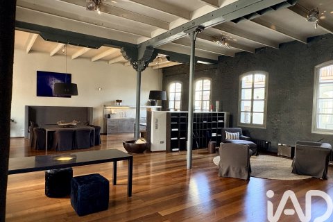 Kattohuoneisto vuokrattavana Barcelona, Espanja, 2 makuuhuonetta, 293 m2 No. 172098 - kuva 11