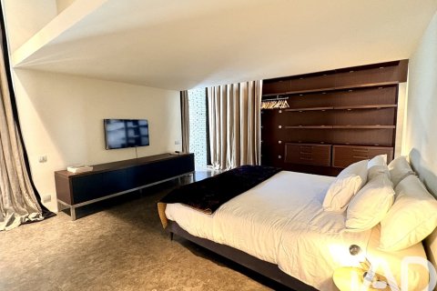 Kattohuoneisto vuokrattavana Barcelona, Espanja, 2 makuuhuonetta, 293 m2 No. 172098 - kuva 16