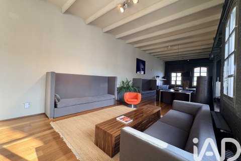 Kattohuoneisto vuokrattavana Barcelona, Espanja, 2 makuuhuonetta, 293 m2 No. 172098 - kuva 4