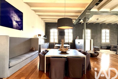 Kattohuoneisto vuokrattavana Barcelona, Espanja, 2 makuuhuonetta, 293 m2 No. 172098 - kuva 6