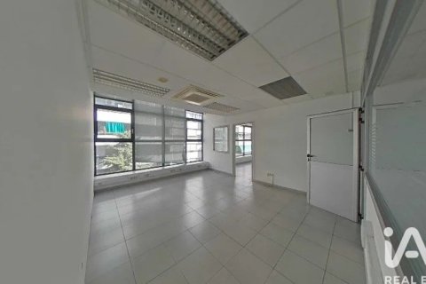 Liikekiinteistö vuokrattavana Manresa, Barcelona, Espanja , 101 m2 No. 172096 - kuva 2