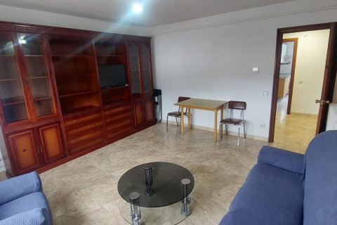 Huoneisto vuokrattavana La Robla, Leon, Espanja, 3 makuuhuonetta, 86 m2 No. 172093 - kuva 2