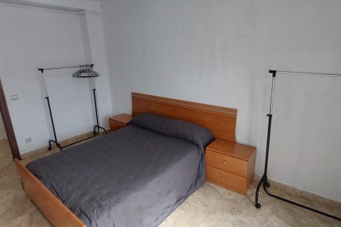 Huoneisto vuokrattavana La Robla, Leon, Espanja, 3 makuuhuonetta, 86 m2 No. 172093 - kuva 3